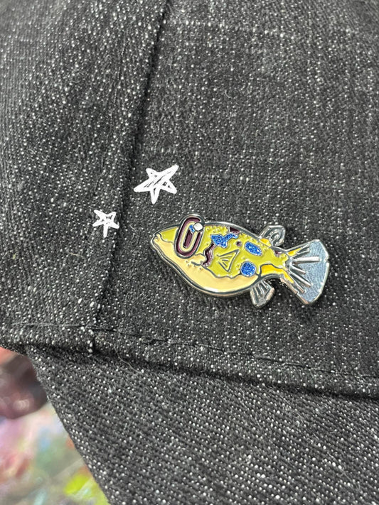 Pea Puffer Pin