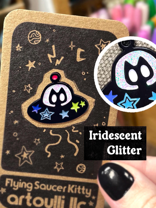 Flying Saucer Kitty Pin