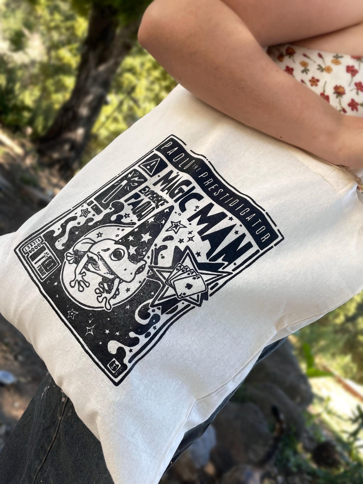 Wizard Frog Tote Bag